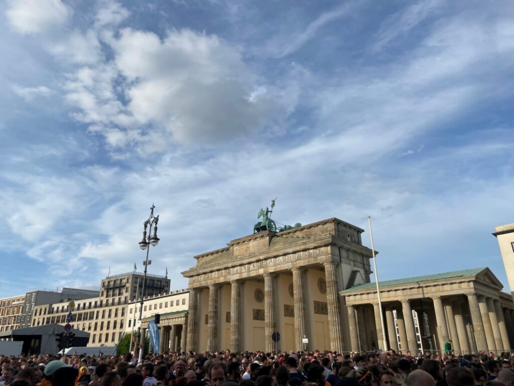 krea-grundschule-67722-1030x773